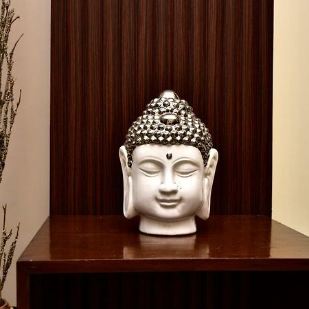 2Bhk Comfortable Furnished Serviced Apartments In Hauz Khas - Woodpecker Apartments New Delhi Luaran gambar