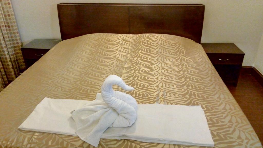 2Bhk Comfortable Furnished Serviced Apartments In Hauz Khas - Woodpecker Apartments New Delhi Luaran gambar