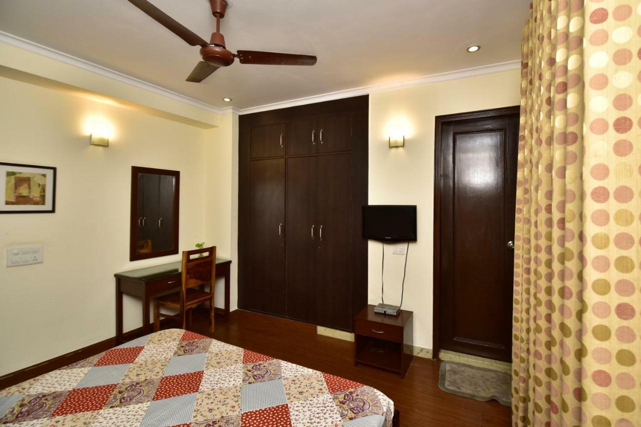 2Bhk Comfortable Furnished Serviced Apartments In Hauz Khas - Woodpecker Apartments New Delhi Luaran gambar