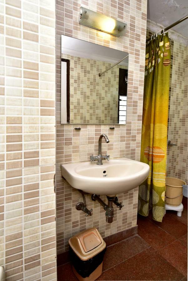 2Bhk Comfortable Furnished Serviced Apartments In Hauz Khas - Woodpecker Apartments New Delhi Luaran gambar