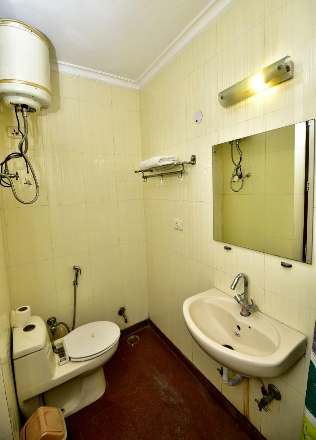 2Bhk Comfortable Furnished Serviced Apartments In Hauz Khas - Woodpecker Apartments New Delhi Luaran gambar